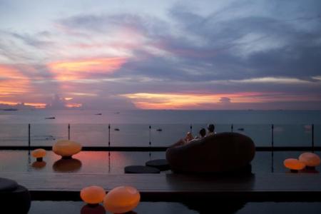 Отель Hilton Pattaya в Паттайя Бич Роад - Таиланд