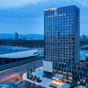 отель Courtyard by Marriott Chengdu South