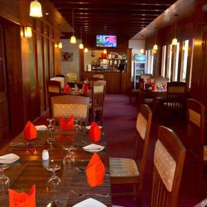 отель KYNROCK Airport Hotel