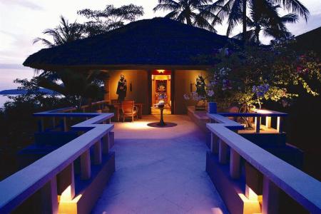 Отель Amankila в о. Бали - Индонезия