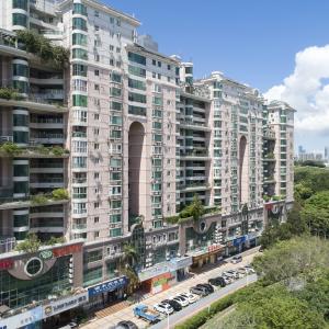 отель Vienna Hotel (Shenzhen Window of the World, Qiaocheng East Metro Station)