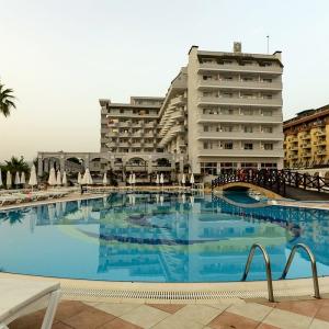 отель Holiday Garden Resort