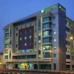 отель Holiday Inn Express Dubai Jumeirah