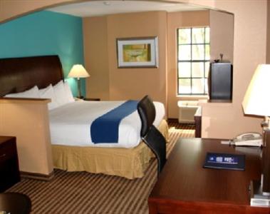 Holiday Inn Express Midtown