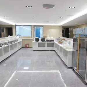 отель MEHOOD LESTIE Hotel (Urumqi International Grand Bazaar South Gate Subway Station)