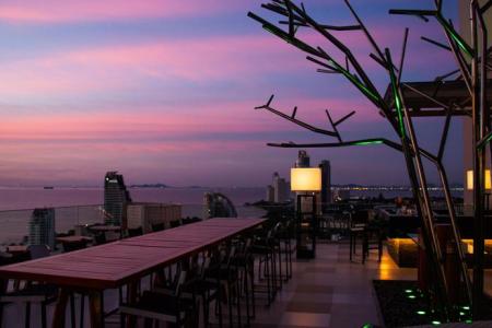 Отель Holiday Inn Pattaya в Паттайя Бич Роад - Таиланд