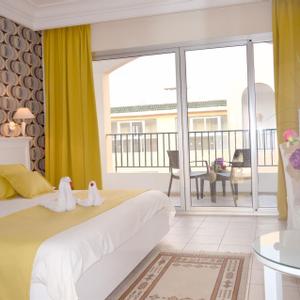 отель Soviva Resort Aqua Park