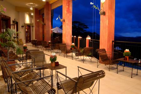 Отель Amaya Hills  в Канди - Шри-Ланка