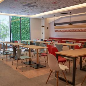 отель Ibis Hotel (Shanghai  International Resort xiupu Road)