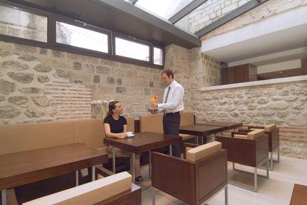 Hotel Vestibul Palace