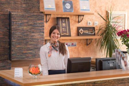 Отель WGrand Hotel  в Петровац - Черногория