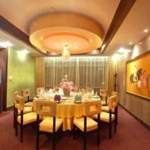 отель Huashi GDH Hotel