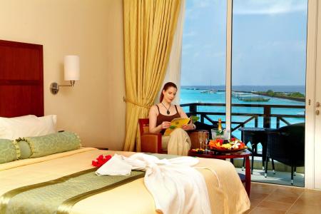 Отель Hulhule Island Hotel в Мале Атолл (Каафу Атолл) - Мальдивы