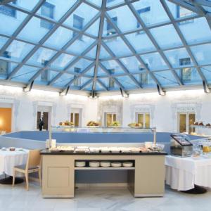 отель Oriente Atiram