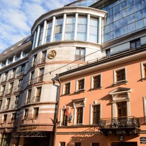 отель Ambassador