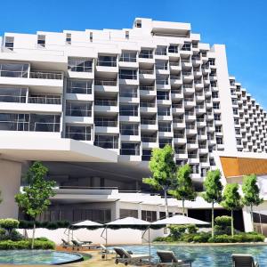 отель DoubleTree Resort by Hilton Hotel Penang