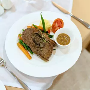 отель Kibo Palace Hotel Moshi