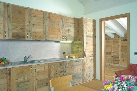 Отель Ideal  в Мадонна ди Кампильо - Италия