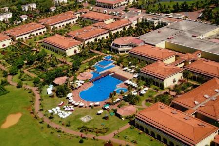 Отель The Lalit Golf & Spa Resort Goa в Канакона - Индия
