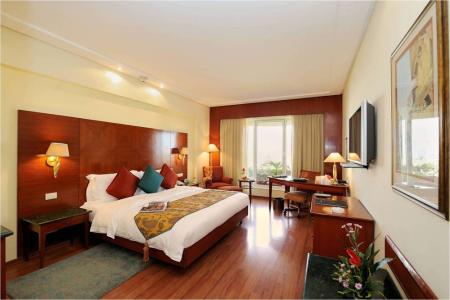 Отель The Lalit Mumbai в Мумбаи (Бомбей) - Индия