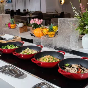 отель HUIZHOU MOMENT HOTEL