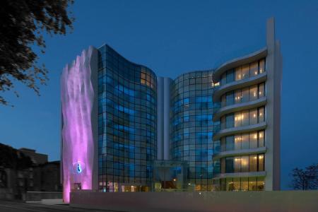 Отель I-Suite в Римини - Италия