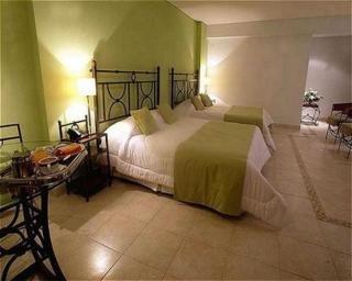 Отель Jacaranda Indian Ocean Beach Resort в Момбаса - Кения