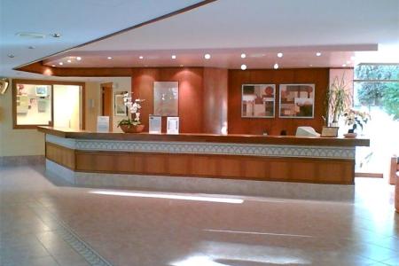 Fergus Style Cala Blanca Suites