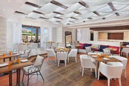 Отель JA Beach Hotel в Джебель Али - ОАЭ