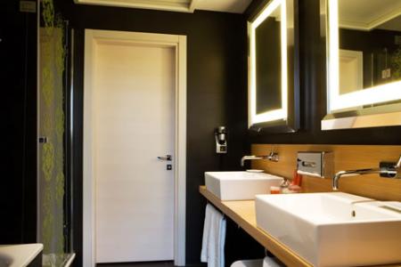 Отель NH Collection Roma Vittorio Veneto в Рим - Италия