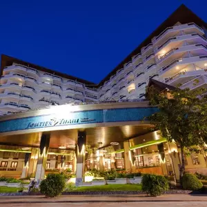 отель Jomtien Thani