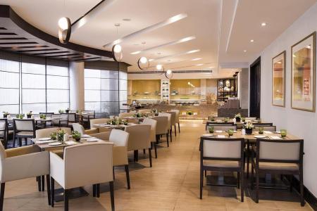 Отель Jumeirah Rotana в Джумейра - ОАЭ