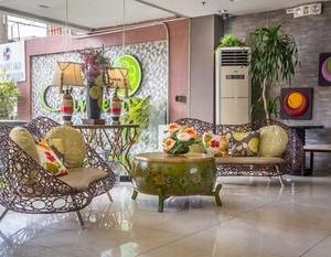 отель Canberry Hotel