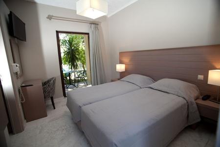 Kalydna Island Hotel