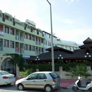 отель Ares City Hotel