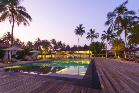 Отель Avani Kalutara Resort в Калутара - Шри-Ланка