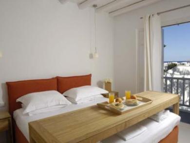 Kapetan Tasos Suites