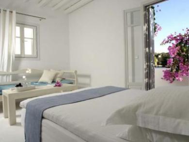Kapetan Tasos Suites