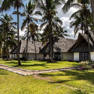 отель Karafuu Beach Resort & Spa