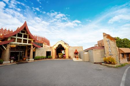 Отель Beyond Resort Karon в пляж Карон - Таиланд