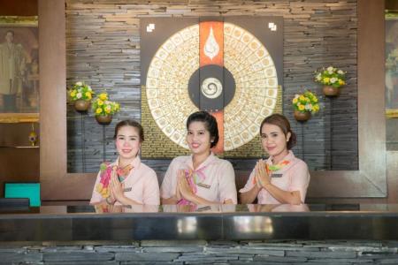 Отель Karona Resort & Spa в пляж Карон - Таиланд