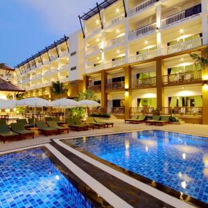 отель Kata Sea Breeze Resort