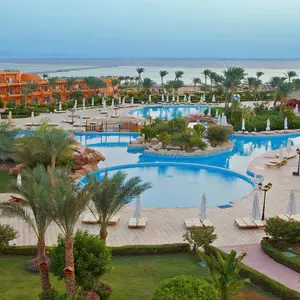 отель Amwaj Oyoun Resort & Casino