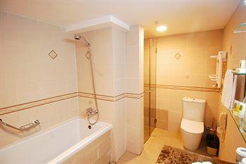 Kempinski Khan Palace