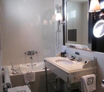 Отель Keppler в Париж - Франция