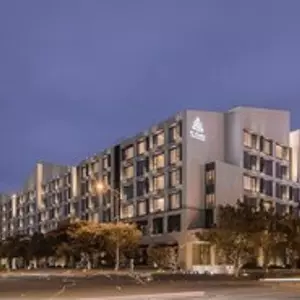 отель Joyze Hotel Xiamen,Curio Collection by Hilton