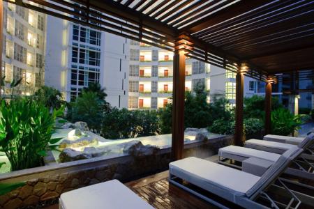 Dusit Suites Hotel Ratchadamri, Bangkok