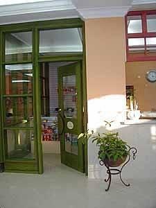 Knutsford Court Hotel