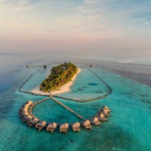 отель Komandoo Maldives Island Resort