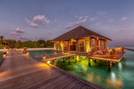 Отель Komandoo Maldives Island Resort в Лавияни Атолл - Мальдивы